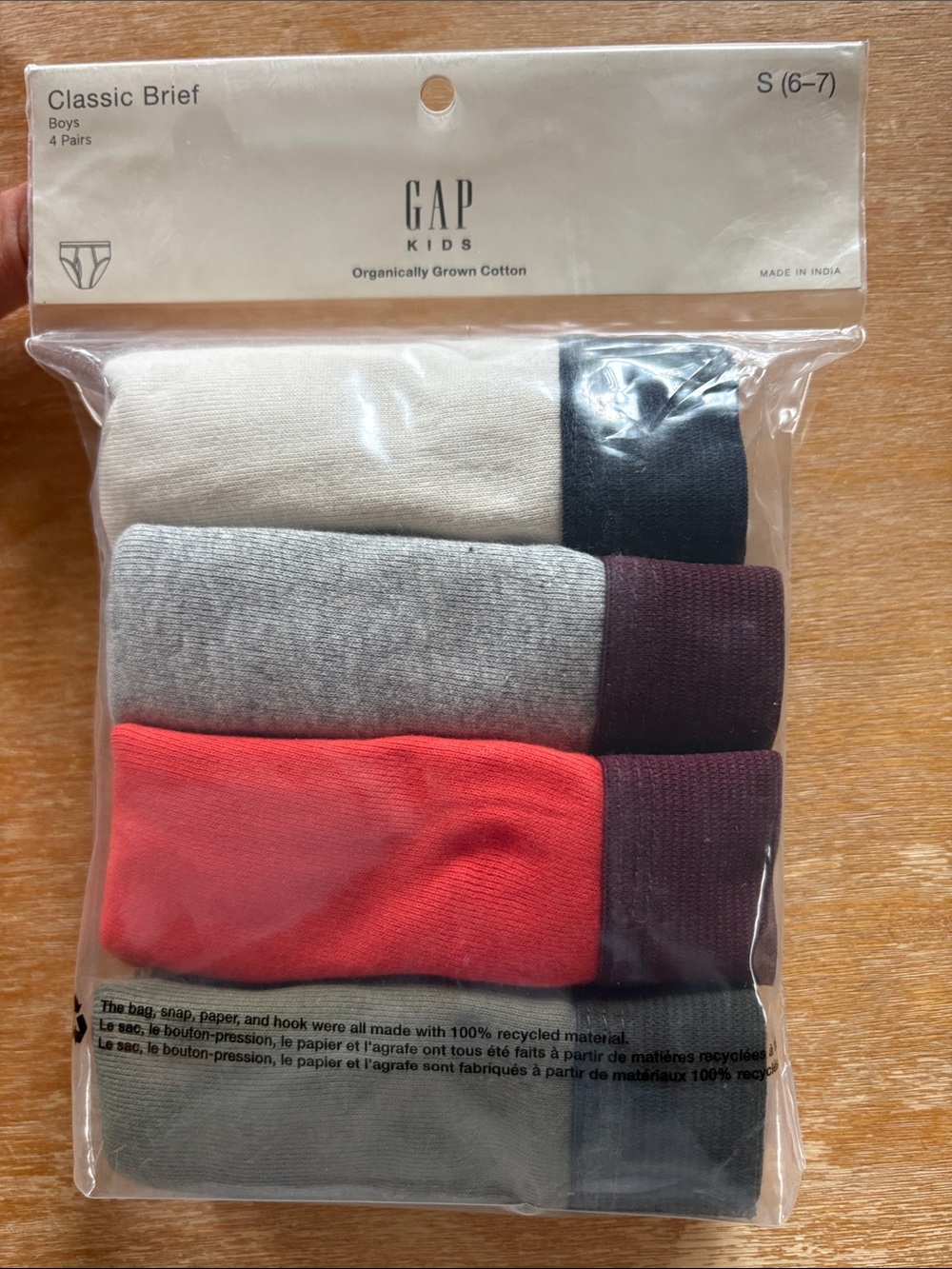 GAP Kids 4-Pack Briefs in Cream, Gray, Red, and Dark Green. NEW WITH TAGS. 6-7